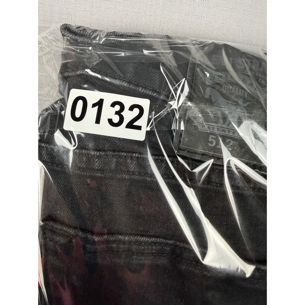 Levis 512 Slim Taper Jeans Mens 32x34 Black Distressed Ripped Denim 28833-0365 - Picture 12 of 12